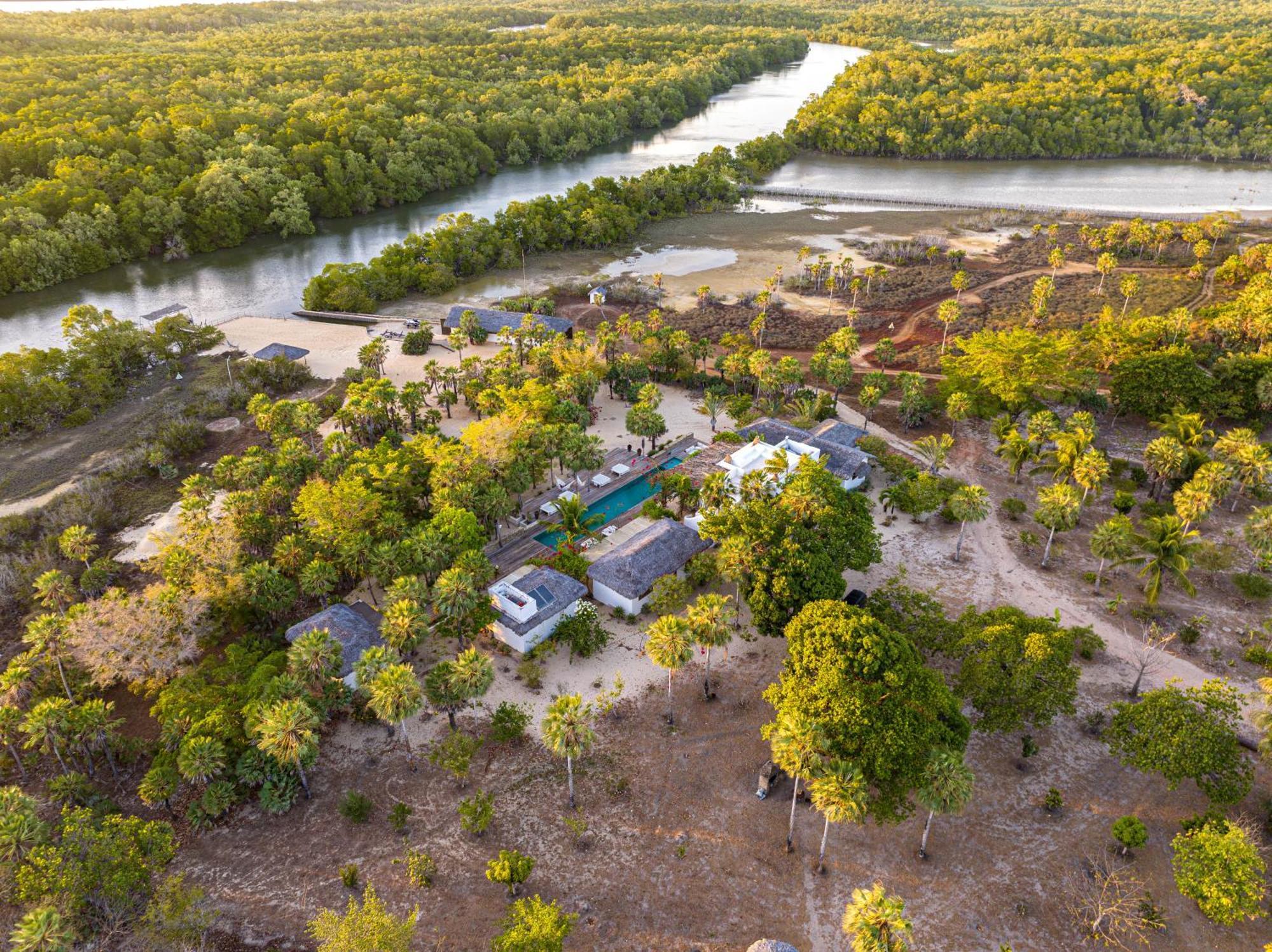 Villa Paz - La Villa Group Camocim Bagian luar foto