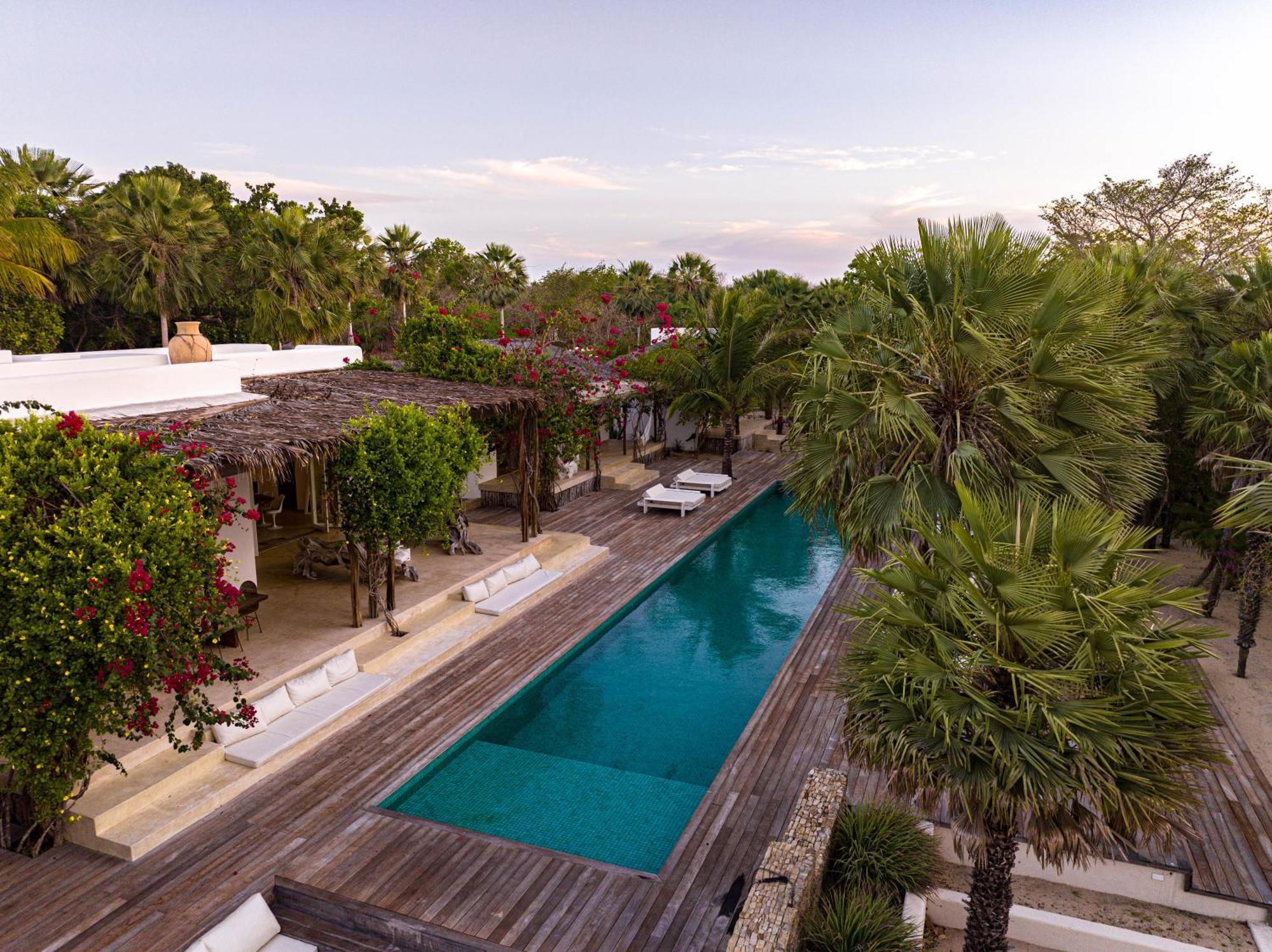 Villa Paz - La Villa Group Camocim Bagian luar foto