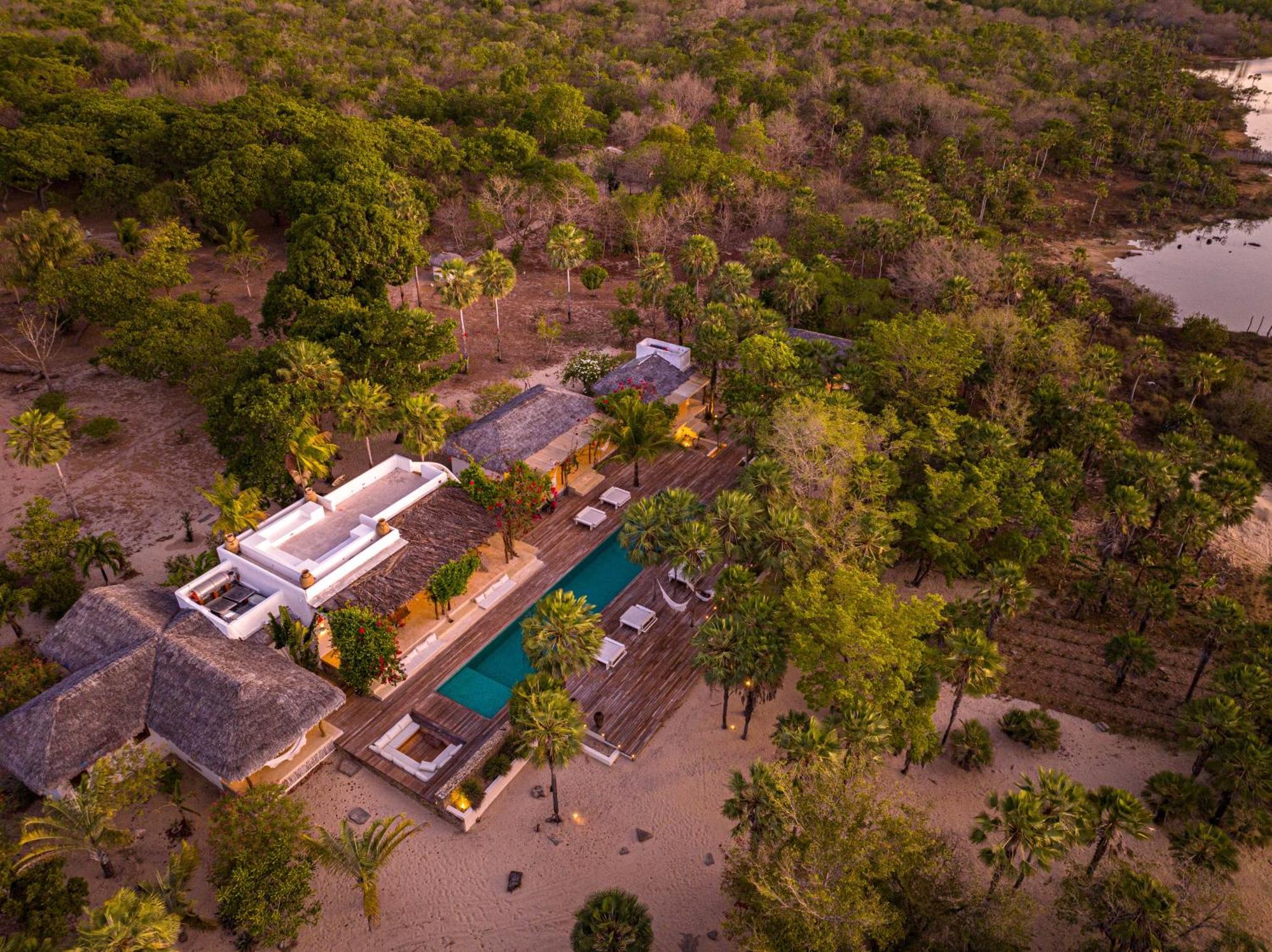 Villa Paz - La Villa Group Camocim Bagian luar foto