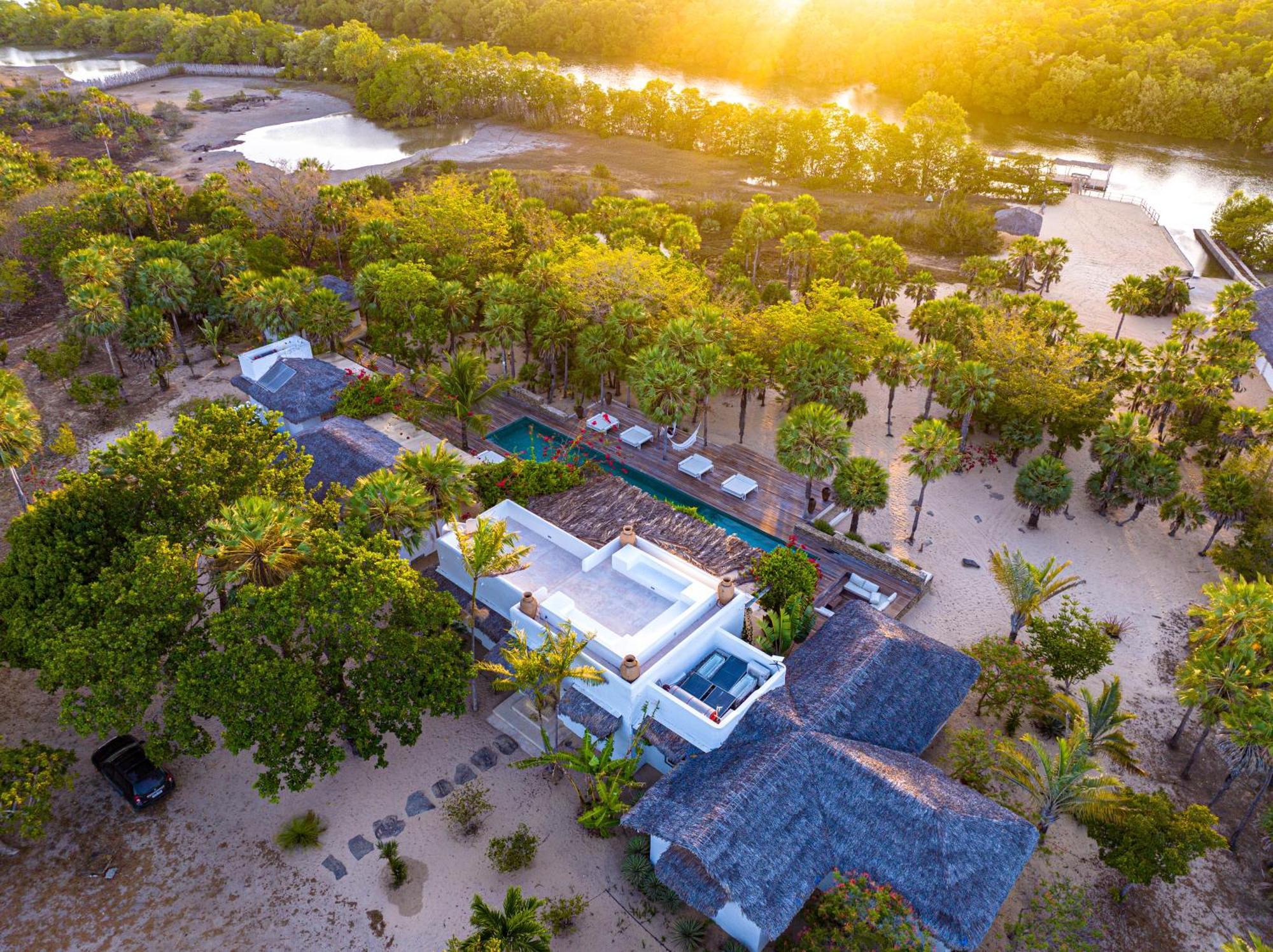 Villa Paz - La Villa Group Camocim Bagian luar foto