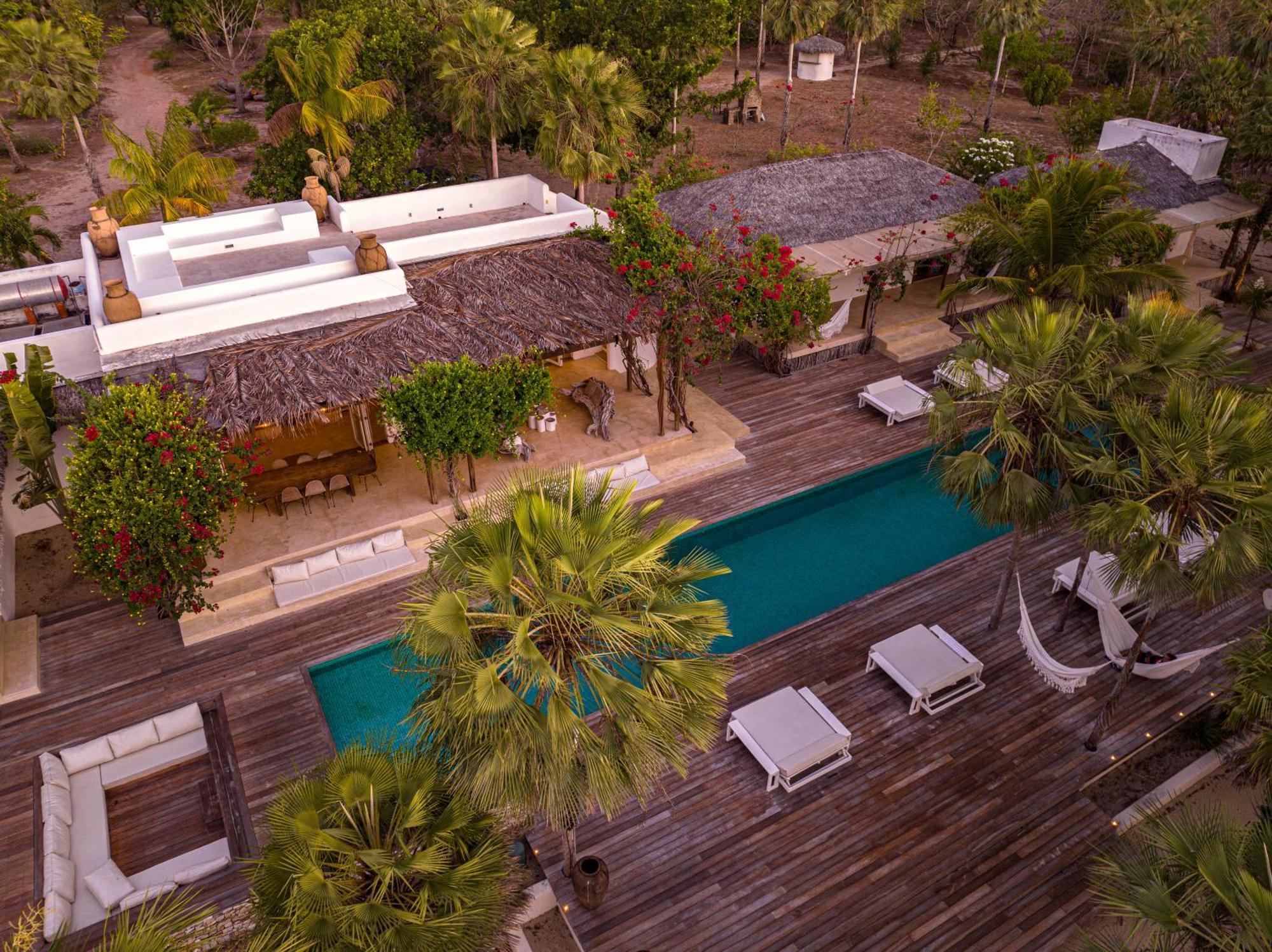 Villa Paz - La Villa Group Camocim Bagian luar foto
